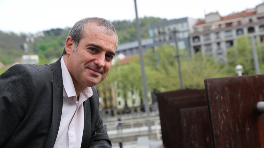 Aitor Olaizola burukidearen elkarrizketa