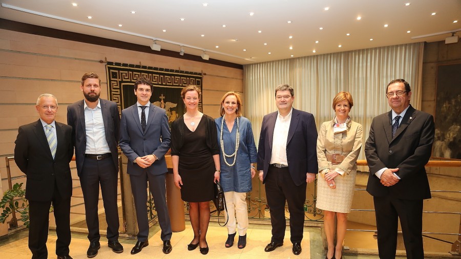 Itxaso Atutxa recibe a Tine French Nielsen