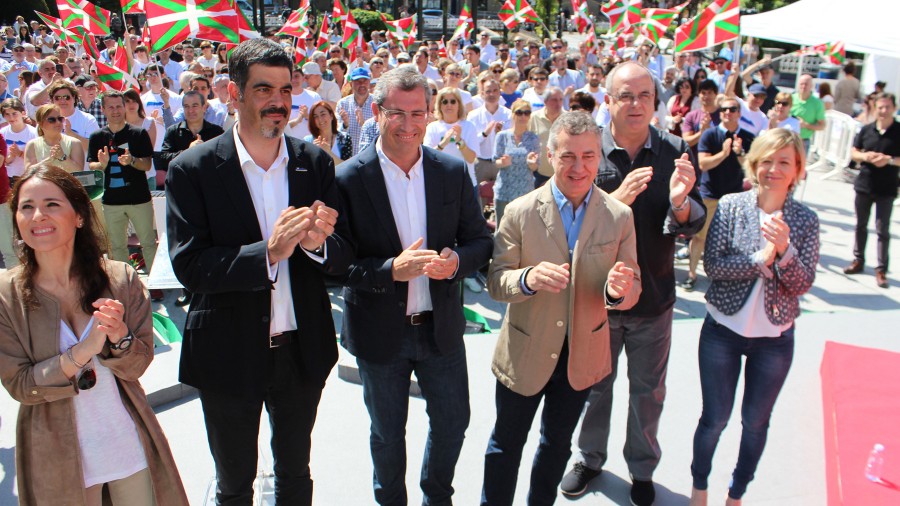 Mitin en Donostia - Goia, Olano, Urkullu y Egibar