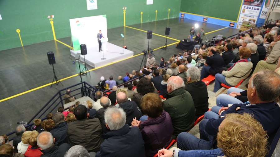 Mitin Bermeo - Aritz Abaroa, Ana Otadui, Unai Rementeria