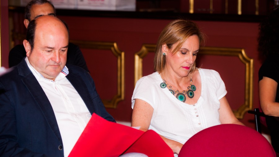 Lectura continuada del libro de Sarrionandia