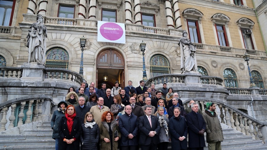 EAJ PNV participa en las concentraciones de repulsa a los sucesos de Mali 