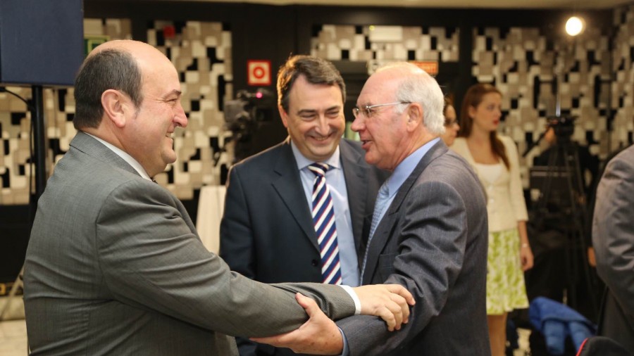 Aitor Esteban. Fórum Europa. 