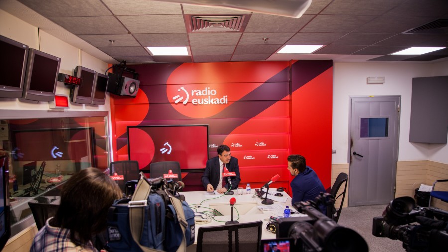 Aitor Esteban en Radio Euskadi 2016.12.07