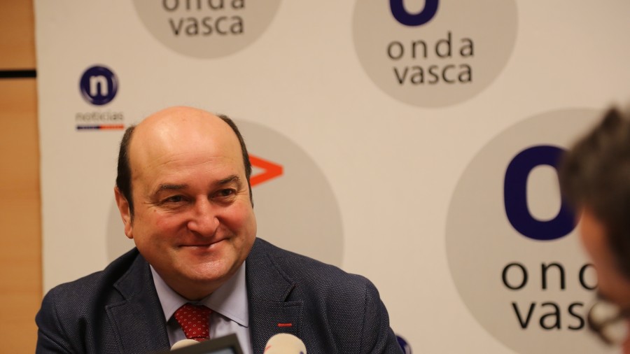 Andoni Ortuzar Onda vasca irratian 20161220