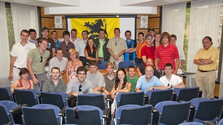 Jóvenes del Partido Nacionalista de Flandes