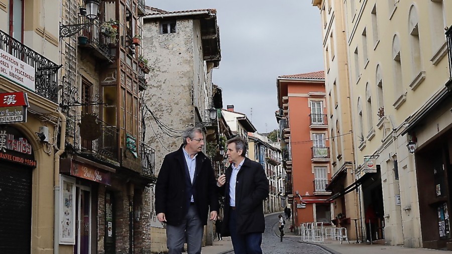 “Irungo herritarrekin hartu genituen konpromisoak %100 bete ditugu”