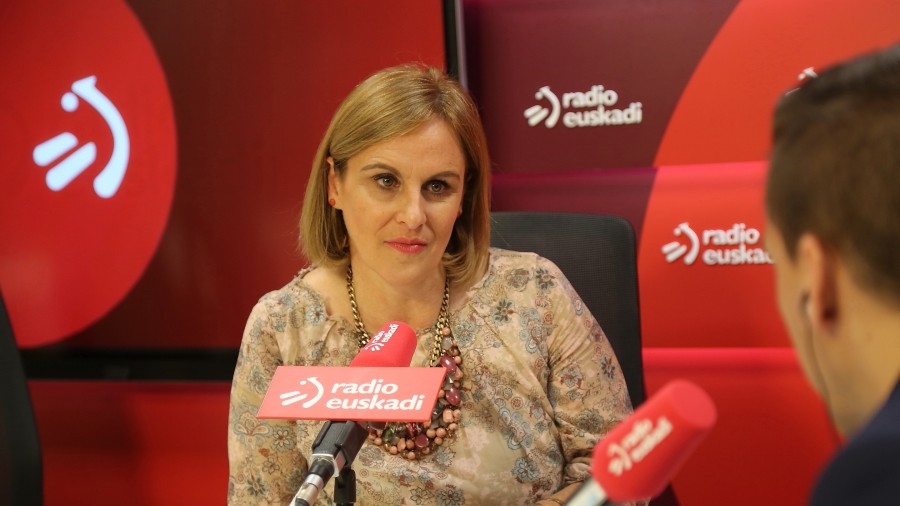 Itxaso Atutxa avisa al PSOE de que “aún hay mucho de qué hablar” porque su propuesta recoge “una invasión absoluta de las competencias vascas”