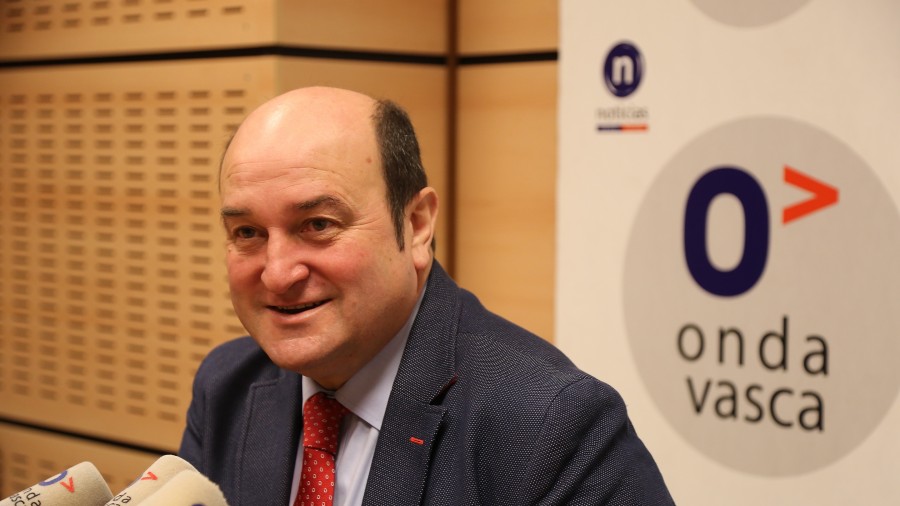 Ortuzar: “No nos merecemos operaciones como la de Iparralde, pero tampoco nos merecemos que ETA siga fuera de la realidad”