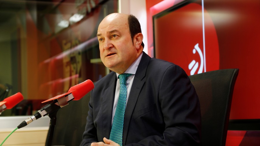 Ortuzar: “Ni el alcalde Urtaran ni el PNV van a permitir que entre el PP y EH Bildu paralicen Vitoria-Gasteiz”