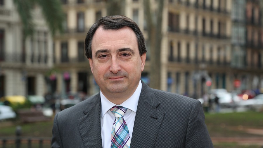 Aitor Esteban reclama a Rajoy que no aplique el 155 y abra la puerta al diálogo para buscar una solución “entre la legalidad y la legitimidad”