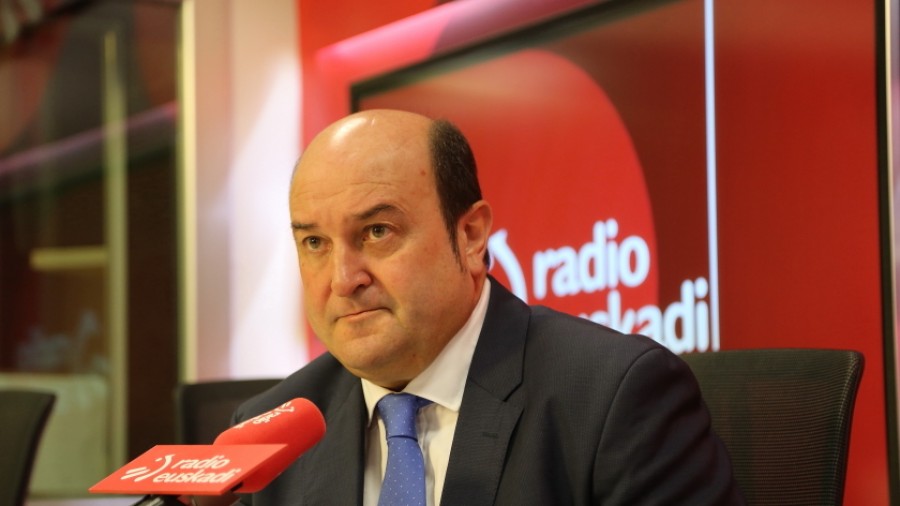 Ortuzar: “Si alguien quiere pescar en río revuelto y traer la inestabilidad a Euskadi, nos va a tener al PNV en frente”