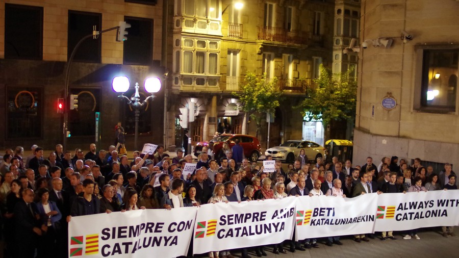 La Asamblea Nacional del PNV se concentra contra el 155 y las detenciones bajo el lema Siempre con Catalunya‘