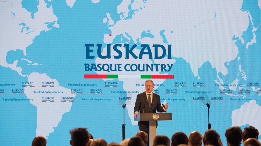 El Lehendakari llama a toda la sociedad a sumar para reforzar la proyección de Euskadi Basque Country en el mundo