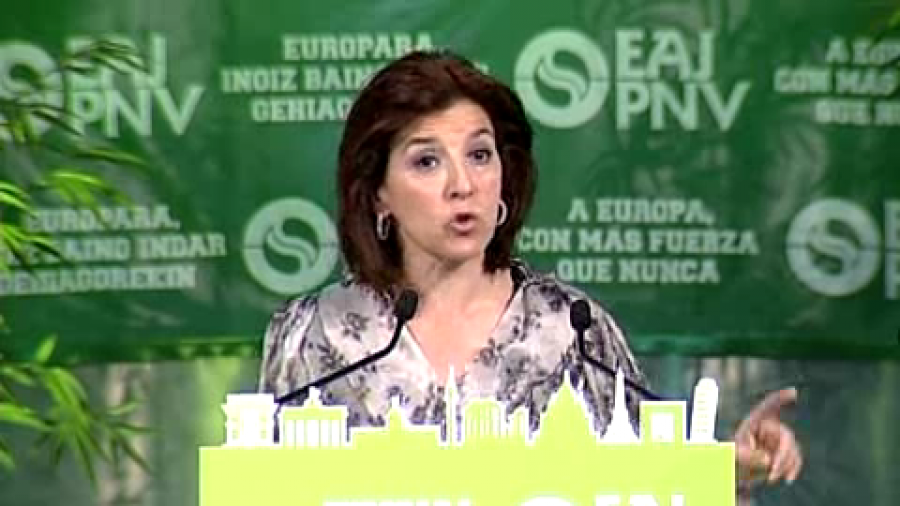 Izaskun Bilbao en el mercado del Ensanche de Bilbao