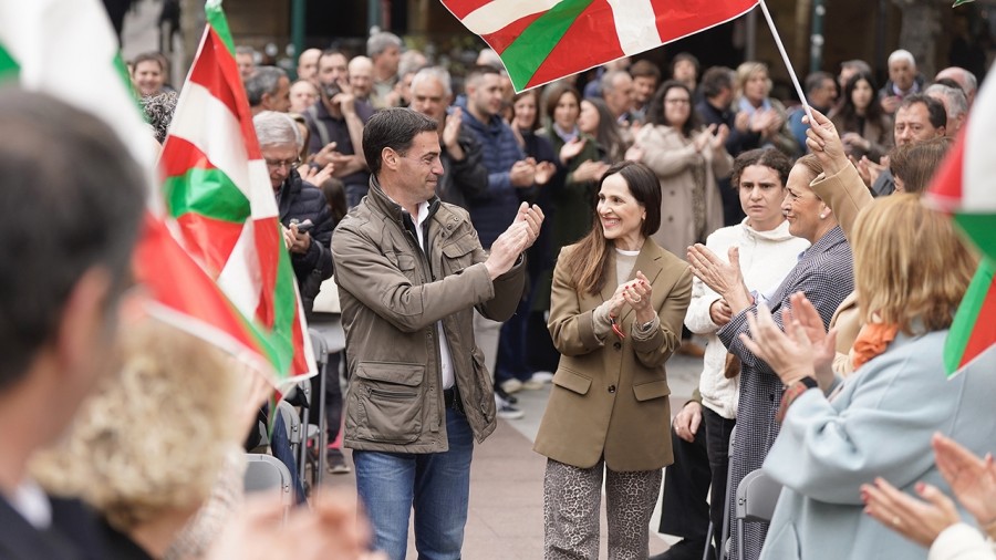 “Une latzetan ezagutzen dira pertsonak eta atzo handia izan zinen, Imanol: Lehendakari izan zinen sei hautagairen aurrean”